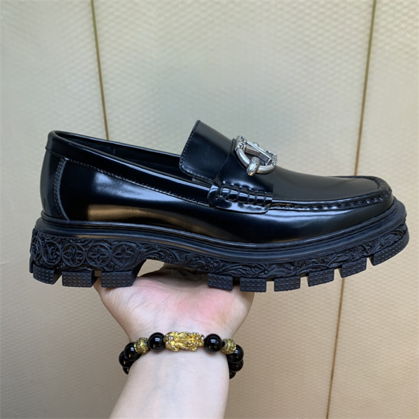 Lv Loafer 009
