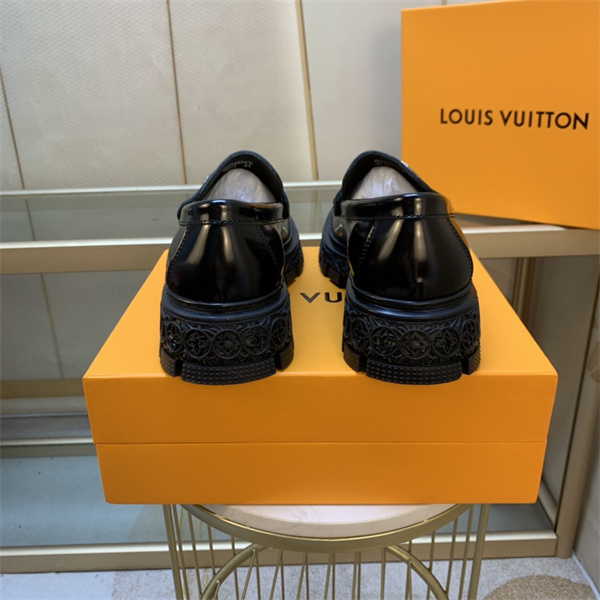 Lv Loafer 009