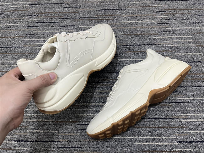 G*u*i rhyton sneaker 36