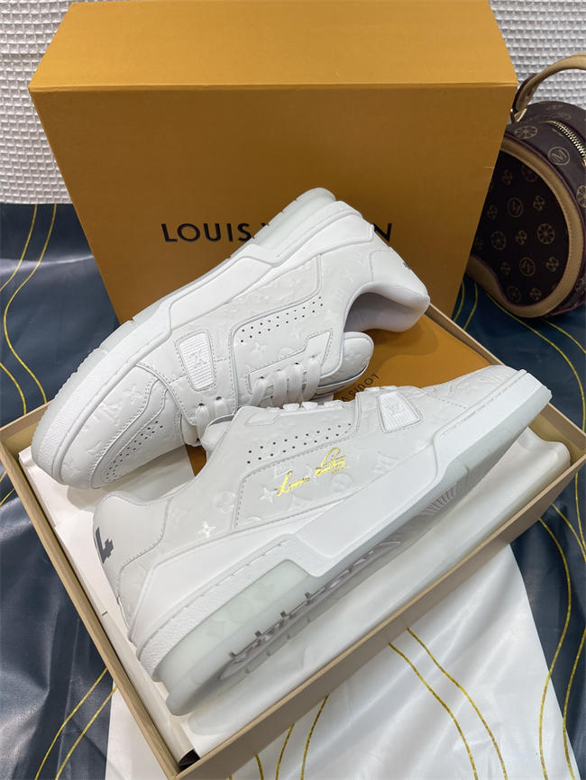 Lv Trainer Sneaker 88