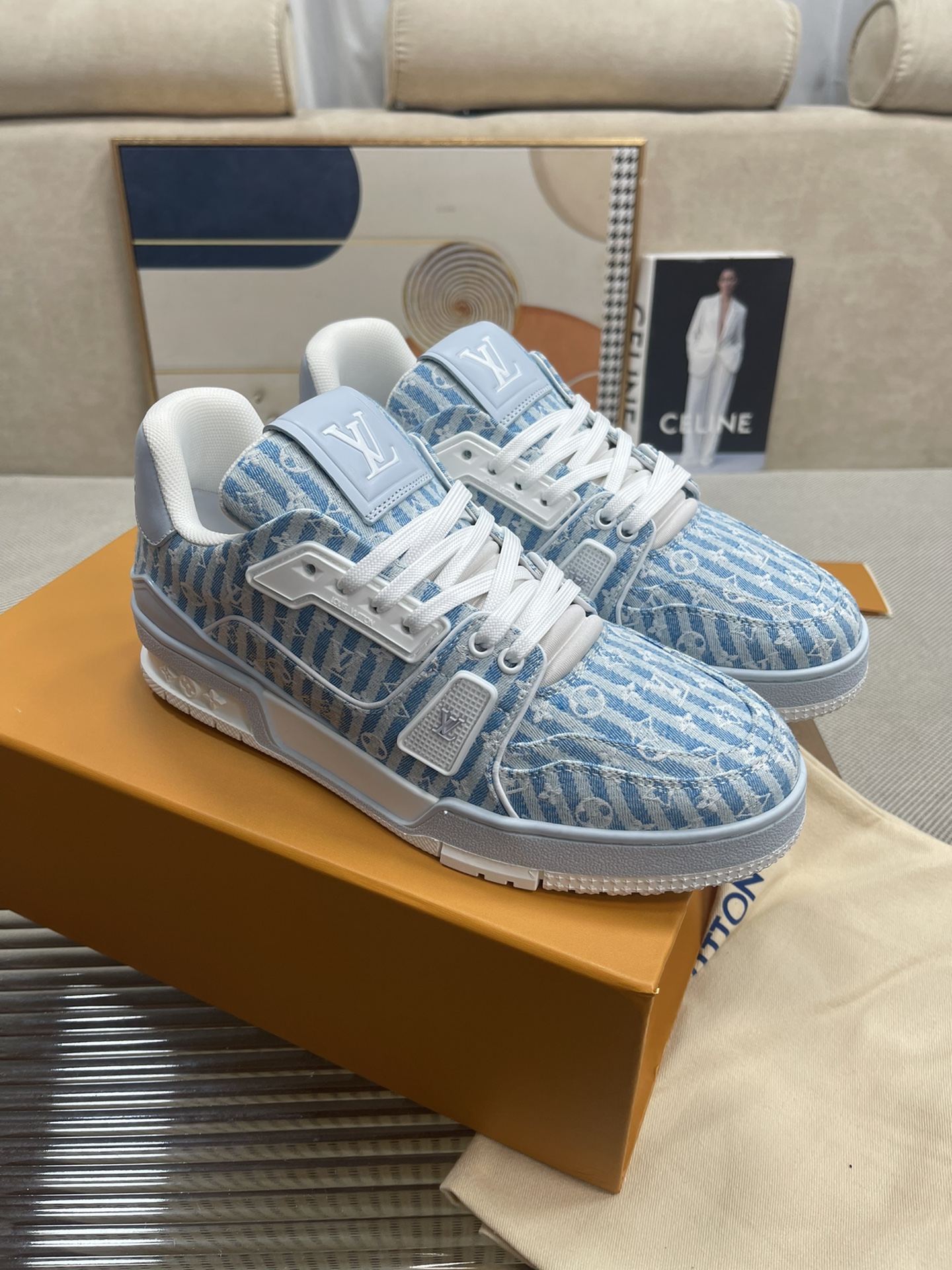 Lv Trainer Sneaker 107