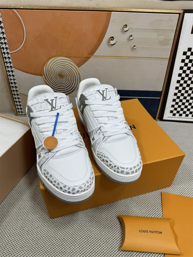 Lv Trainer Sneaker