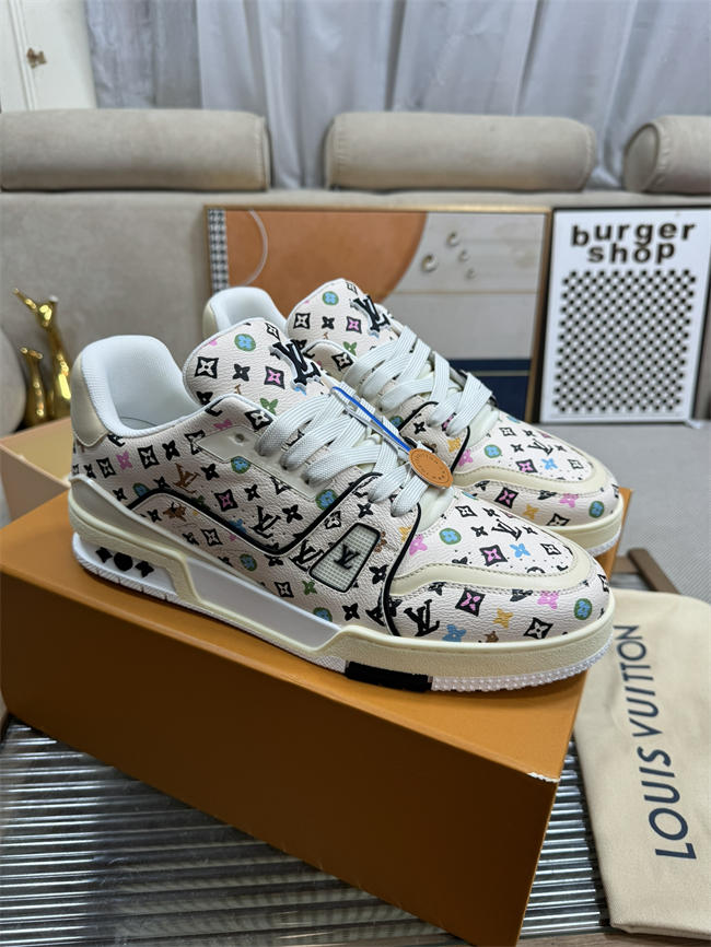 Lv Trainer Sneaker