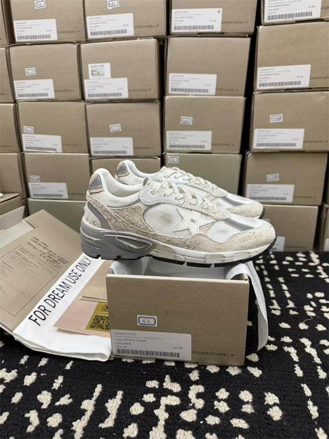 Golden Goose Sneaker