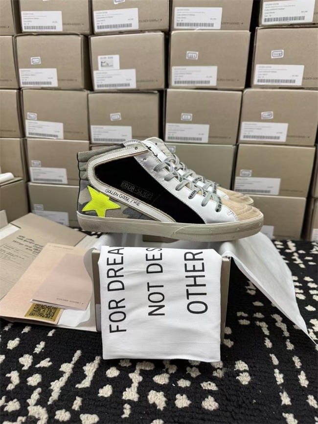 Golden Goose Sneaker