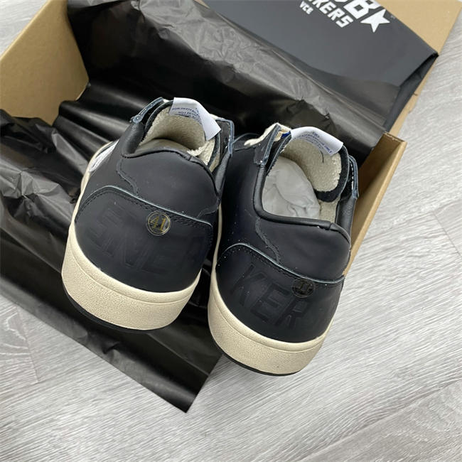 Golden Goose Sneaker