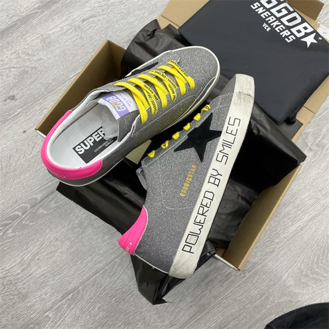 Golden Goose Sneaker