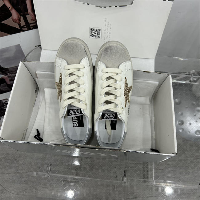 Golden Goose Sneaker