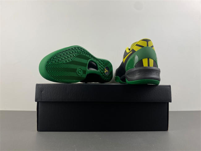 Nike Kobe 8 Pro HQ3138-800