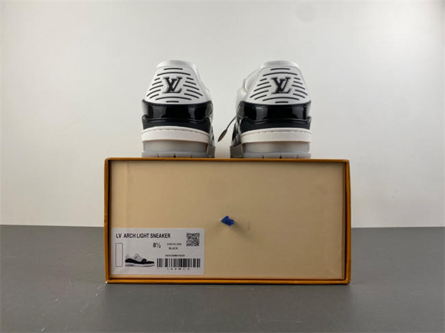 l0*is V*t0n lv trainer