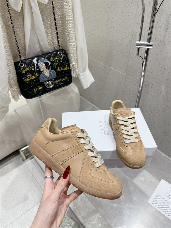 ma*s*n martin Ma*i*la sneaker