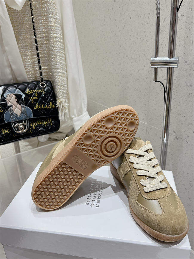 ma*s*n martin Ma*i*la sneaker