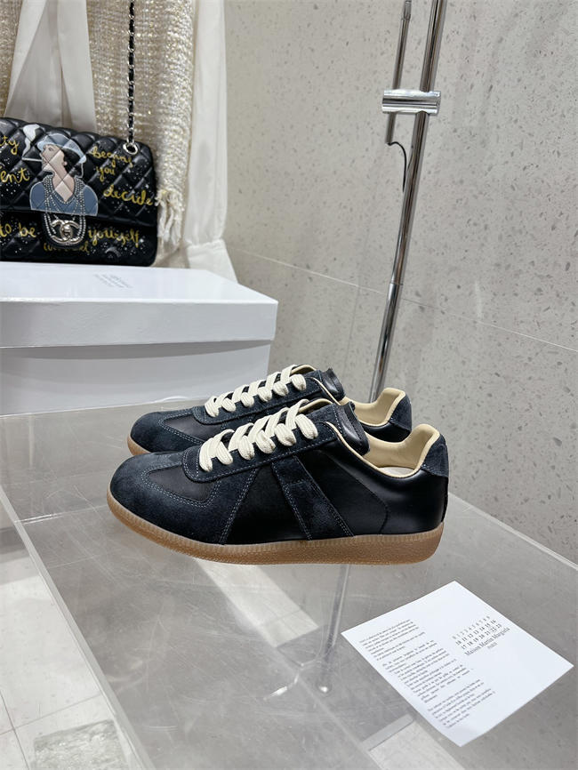 ma*s*n martin Ma*i*la sneaker