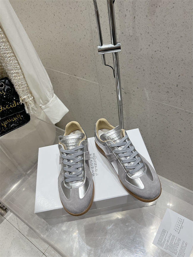 ma*s*n martin Ma*i*la sneaker