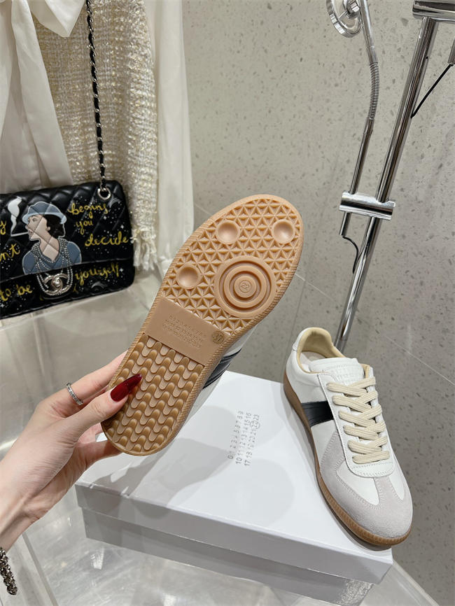 ma*s*n martin Ma*i*la sneaker